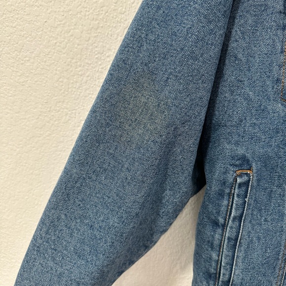 Denim and Sherpa lined trucker Jacket - Picture 6 of 8